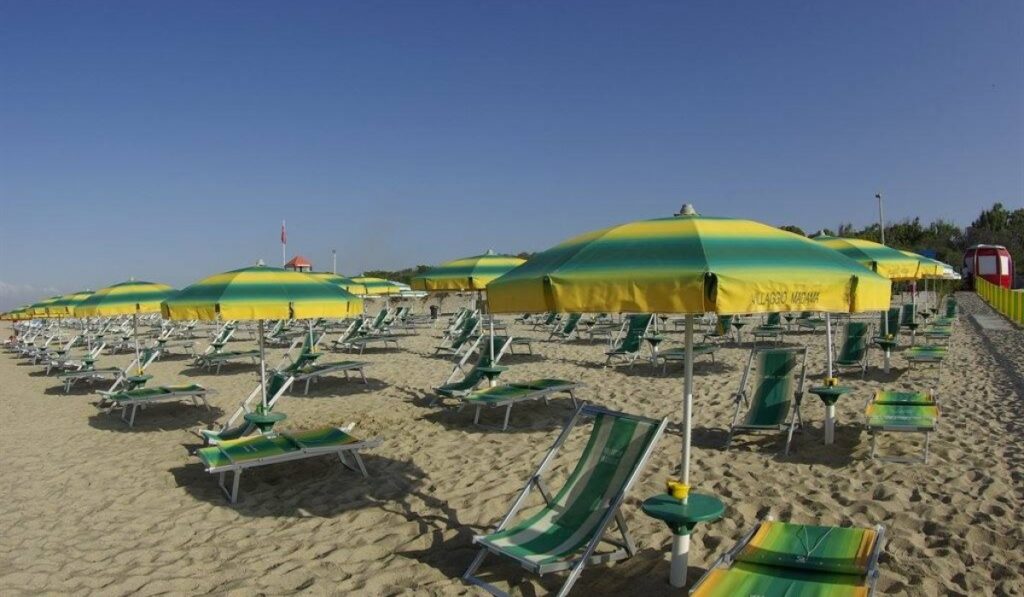 Madama_club_village_travellero_spiaggia-tSa-1200X700
