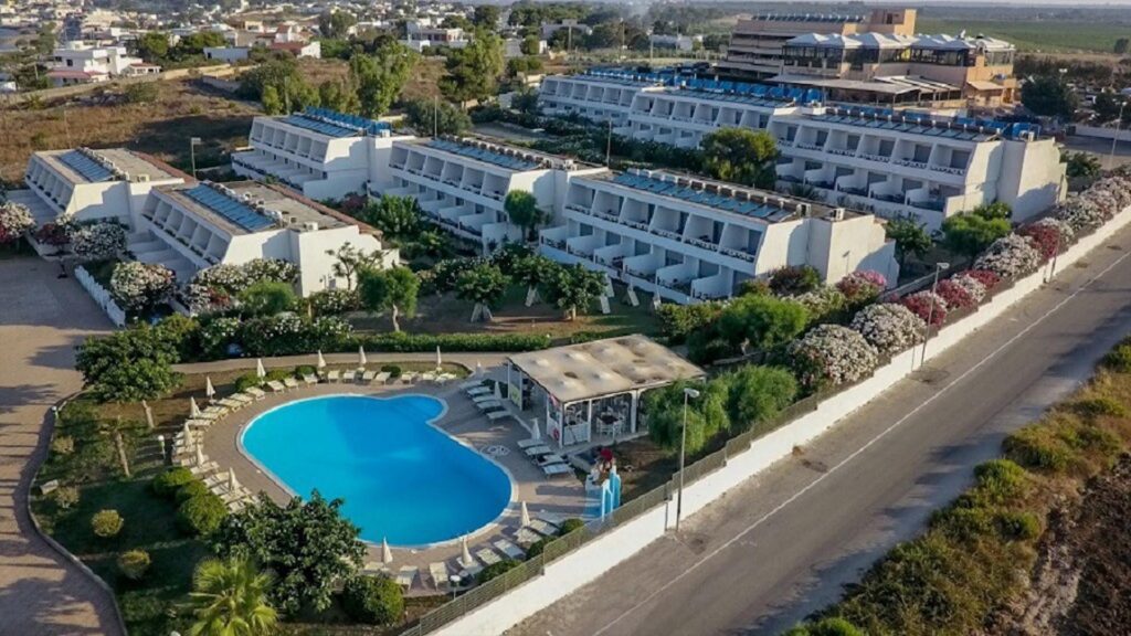 Villaggio-Eden-Hotel-&-Residence-11-foto-aerea-3207