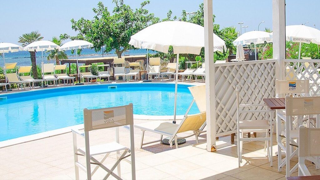 piscina-Villaggio-Eden-Hotel-&-Residence-stanza-3-3202